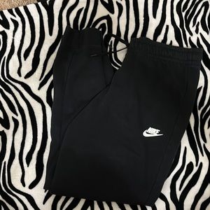 Nike jogger sweatpants